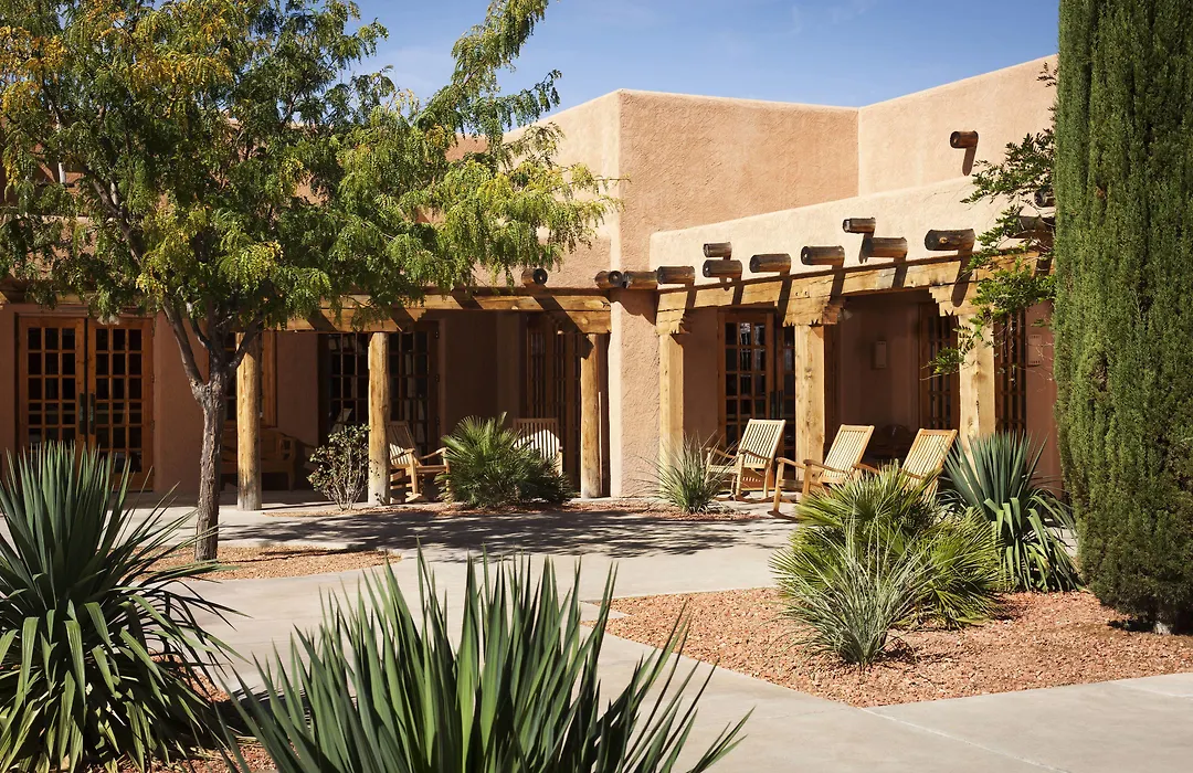 Courtyard Page At Lake Powell-1