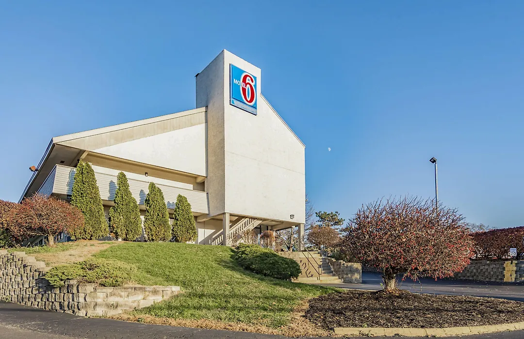 Days Inn By Wyndham Cincinnati I-71-1