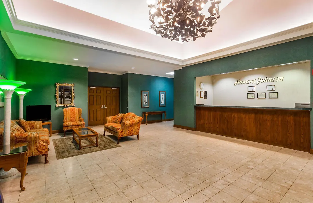 Howard Johnson Hotel & Conference Center By Wyndham Salem-1