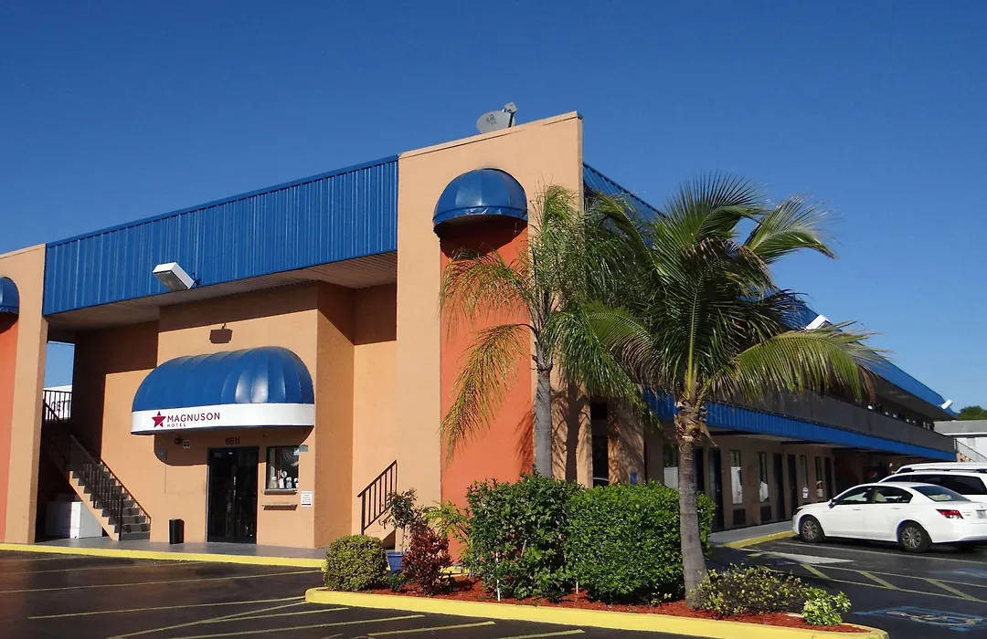 Magnuson Hotel Bradenton-1