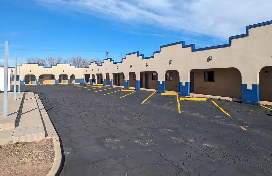 Travelodge By Wyndham Clovis-1