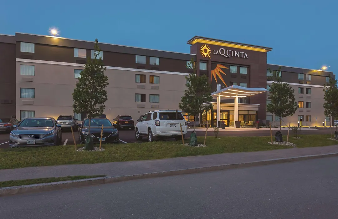 La Quinta Inn & Suites By Wyndham Portland Dt Maine Med-1