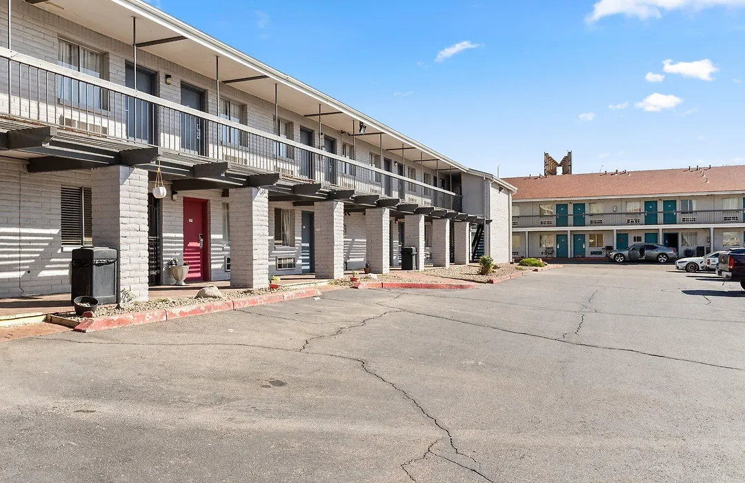 Days Inn By Wyndham Albuquerque Northeast-1
