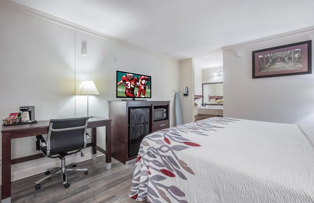 Days Inn By Wyndham Forrest City I 40-1