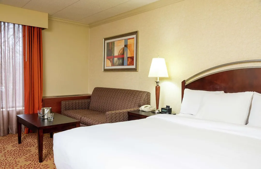 Doubletree By Hilton Hotel Grand Rapids Airport-1