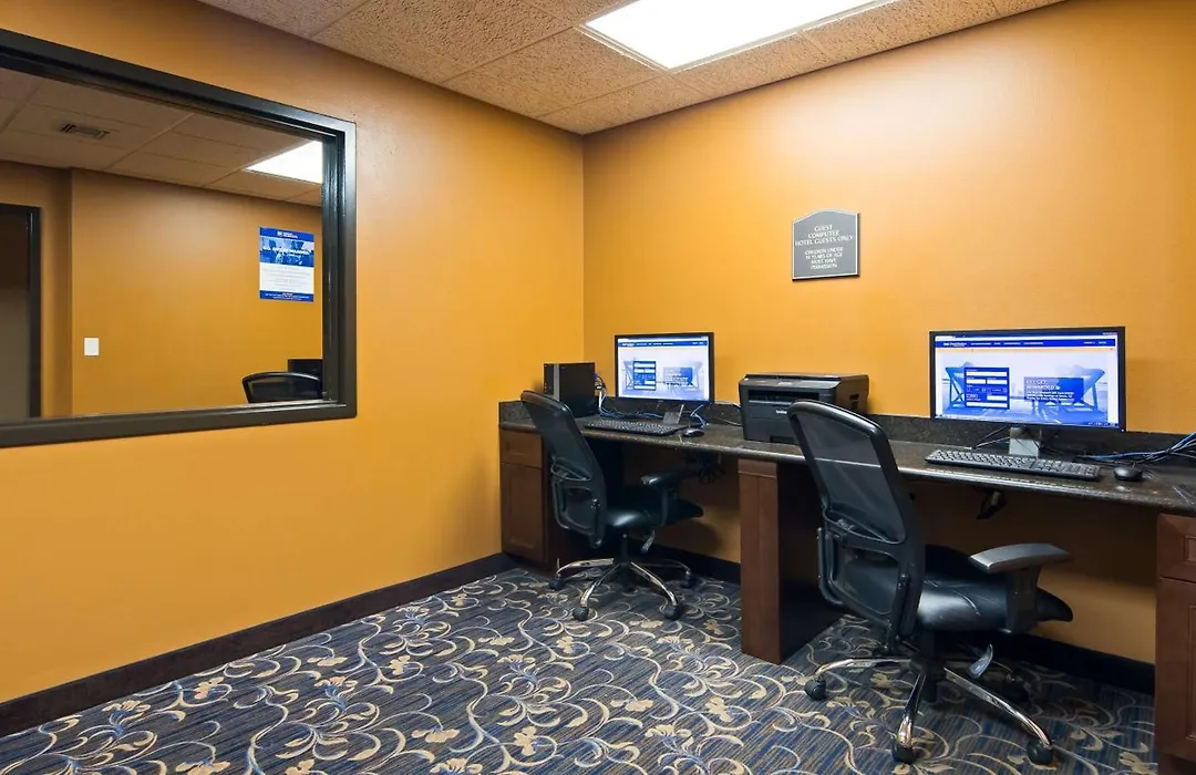Best Western Resort Hotel & Conference Center Portage-1