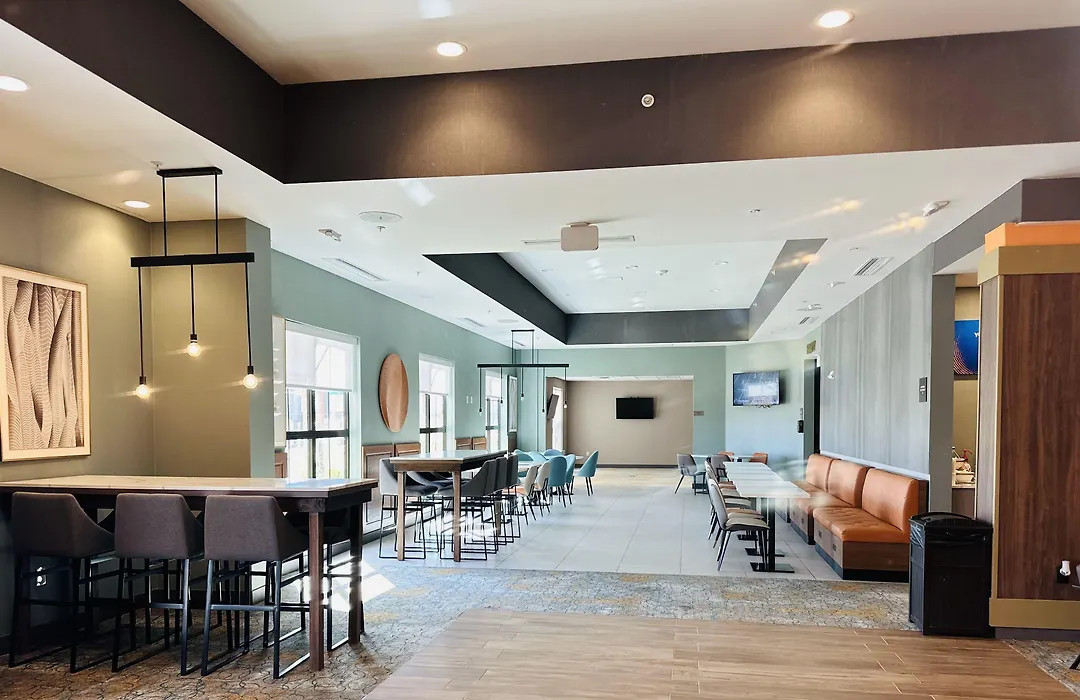 Comfort Suites Cheyenne-1