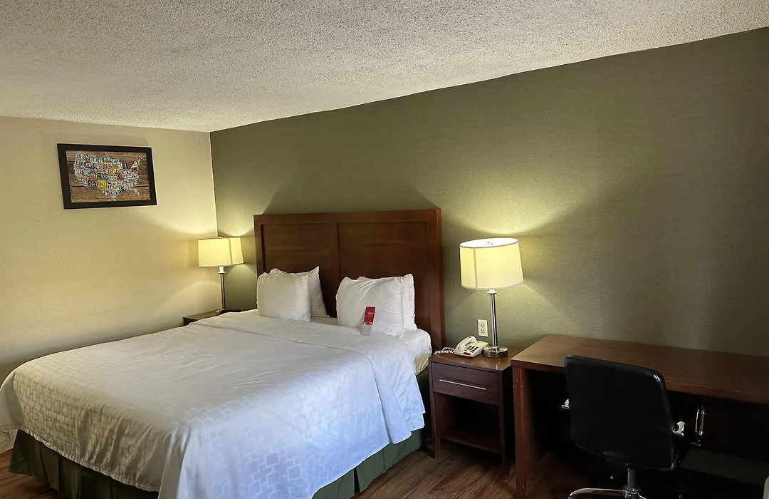 Econo Lodge Huntington - Barboursville University Area-1