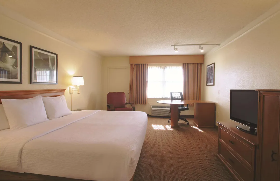 La Quinta By Wyndham Coral Springs University Dr-1
