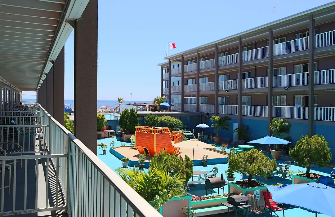 Flagship Oceanfront-1