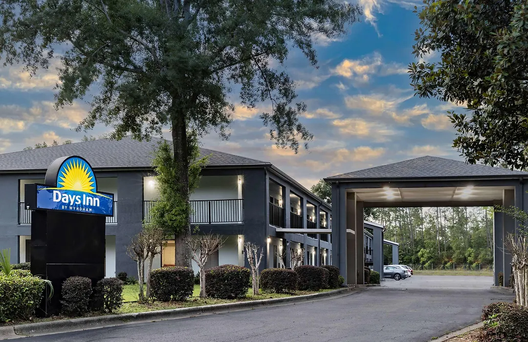 Days Inn By Wyndham Pensacola I-10-1