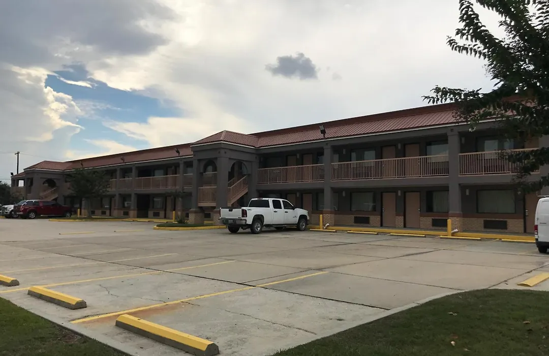 Super 8 By Wyndham Slidell-1