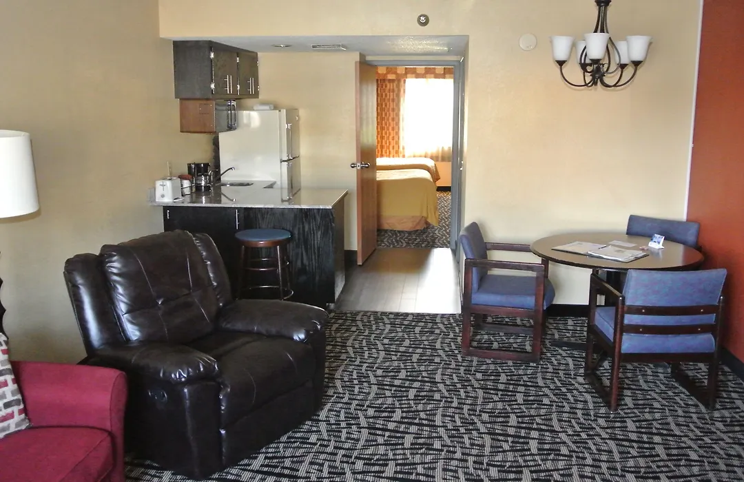 Quality Inn & Suites Mayo Clinic Area-1