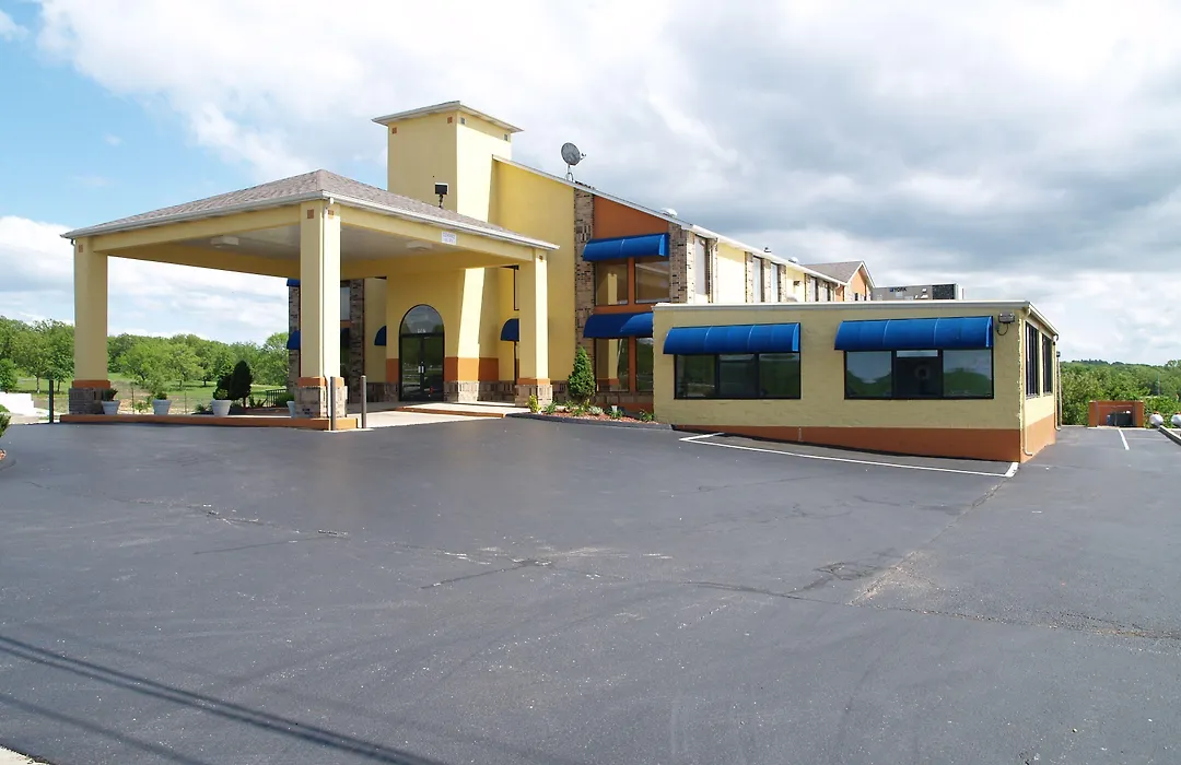 Quality Inn Rolla-1