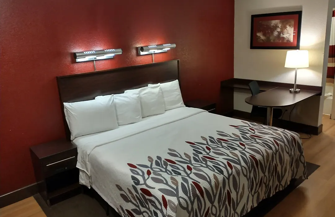 Red Roof Inn Santa Ana-1
