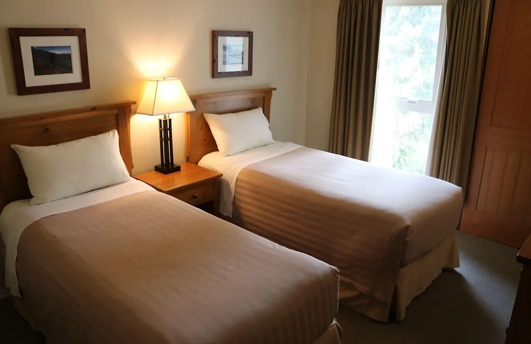 Tantalus Resort Lodge-1