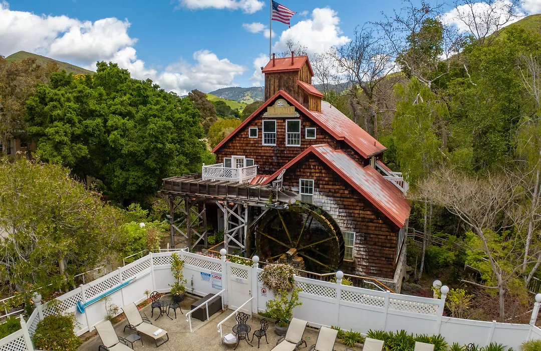 Apple Farm Inn-1