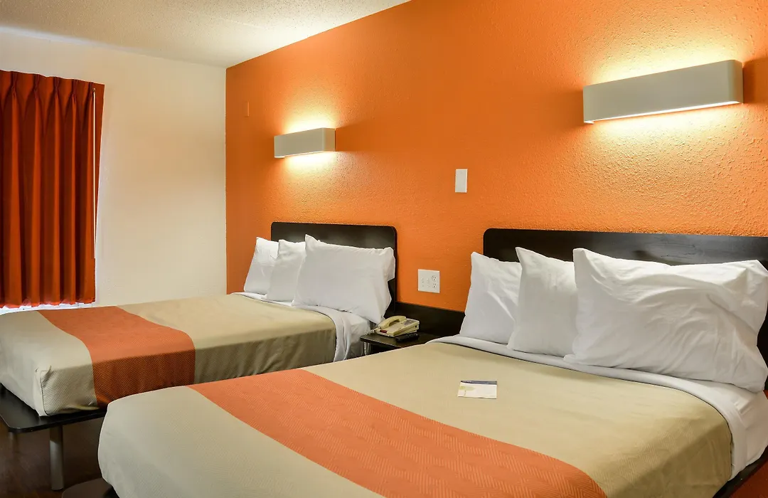Motel 6-Toledo, Oh-1