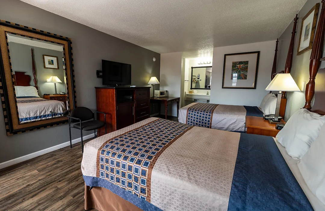 Americas Best Value Inn & Suites-1