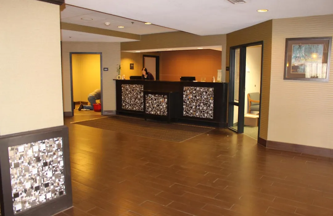 Best Western Plus Wichita West Airport Inn-1