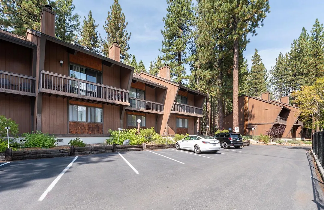 Club Tahoe Resort-1