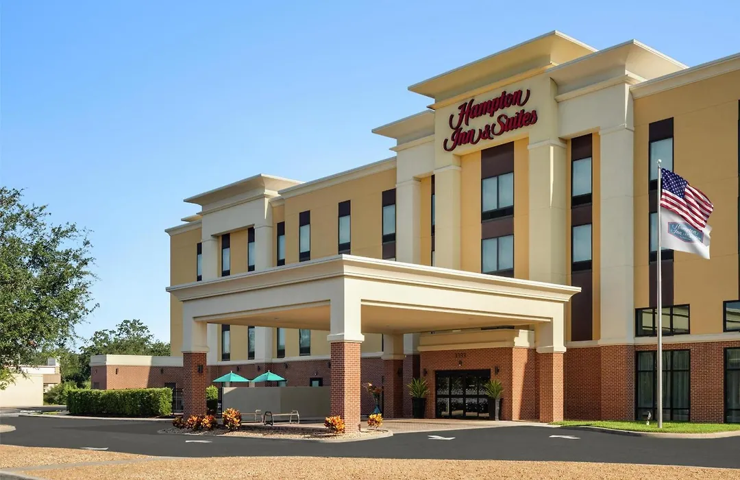 Hampton Inn & Suites By Hilton Tampa Busch Gardens Area-1