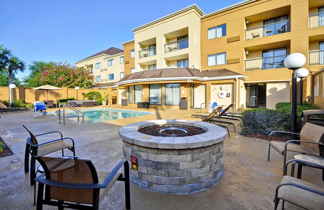 Courtyard By Marriott Jacksonville Airport/ Northeast-1