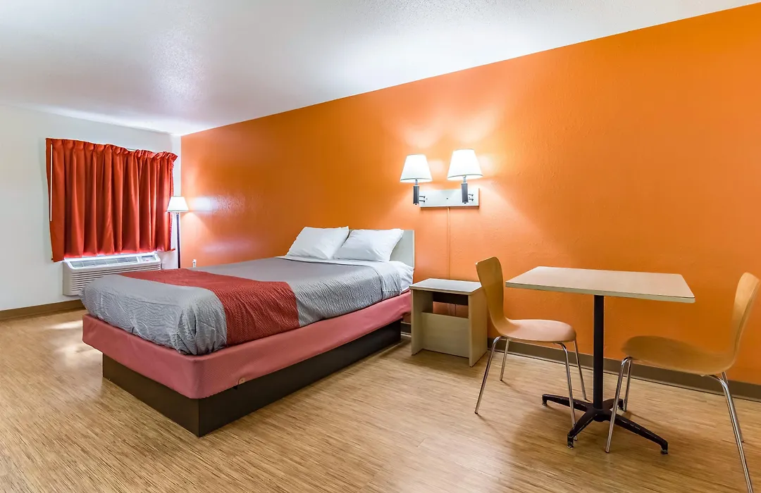 Motel 6-Raleigh, Nc - Cary-1