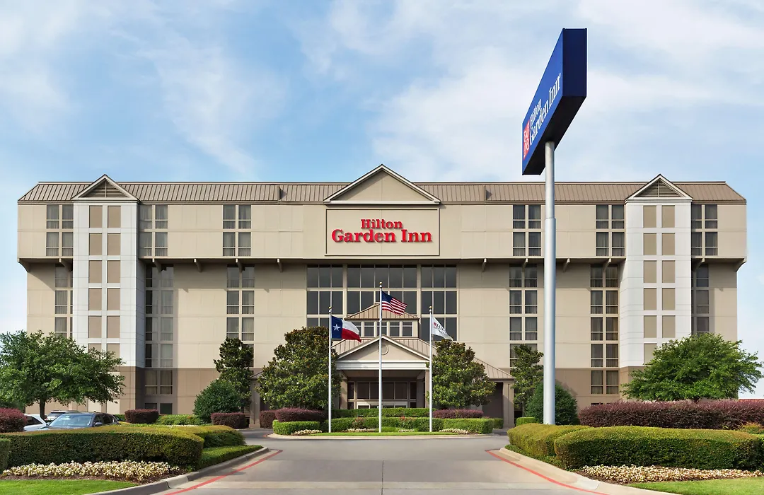 Hilton Garden Inn Dallas/Market Center-1