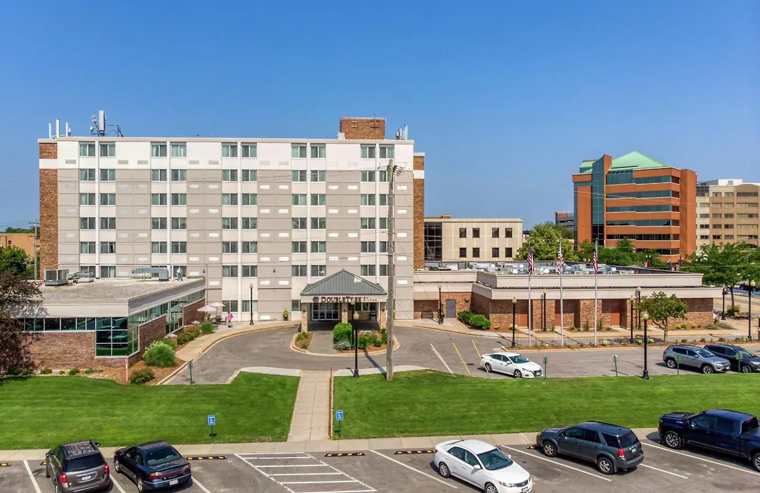 Doubletree By Hilton Neenah-1