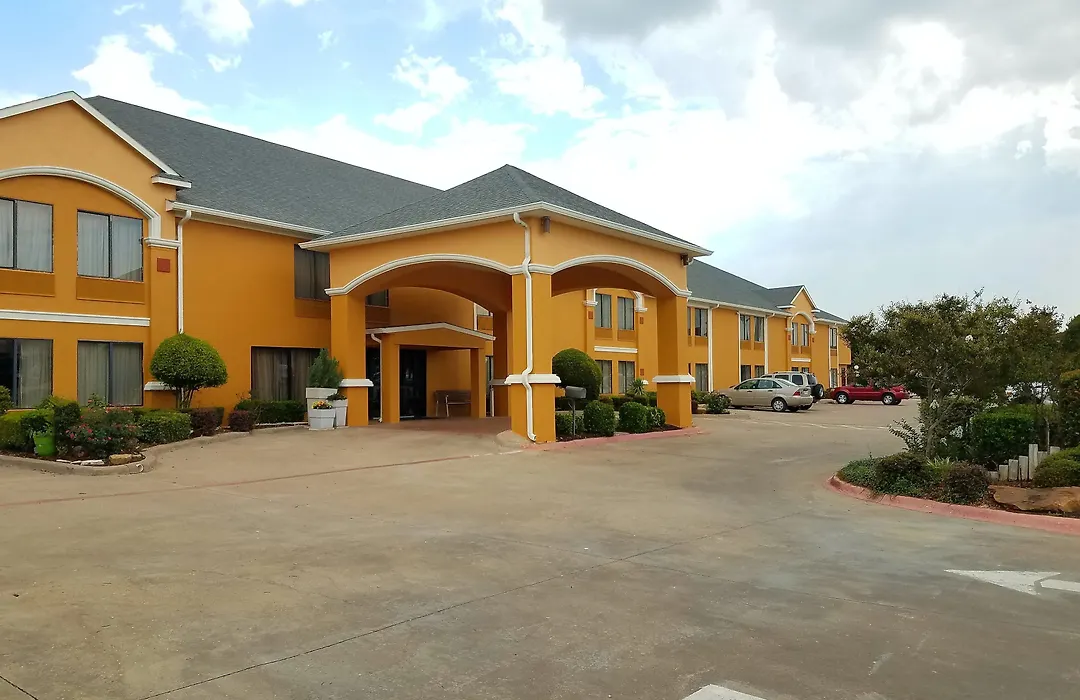 Quality Inn Hillsboro I-35-1