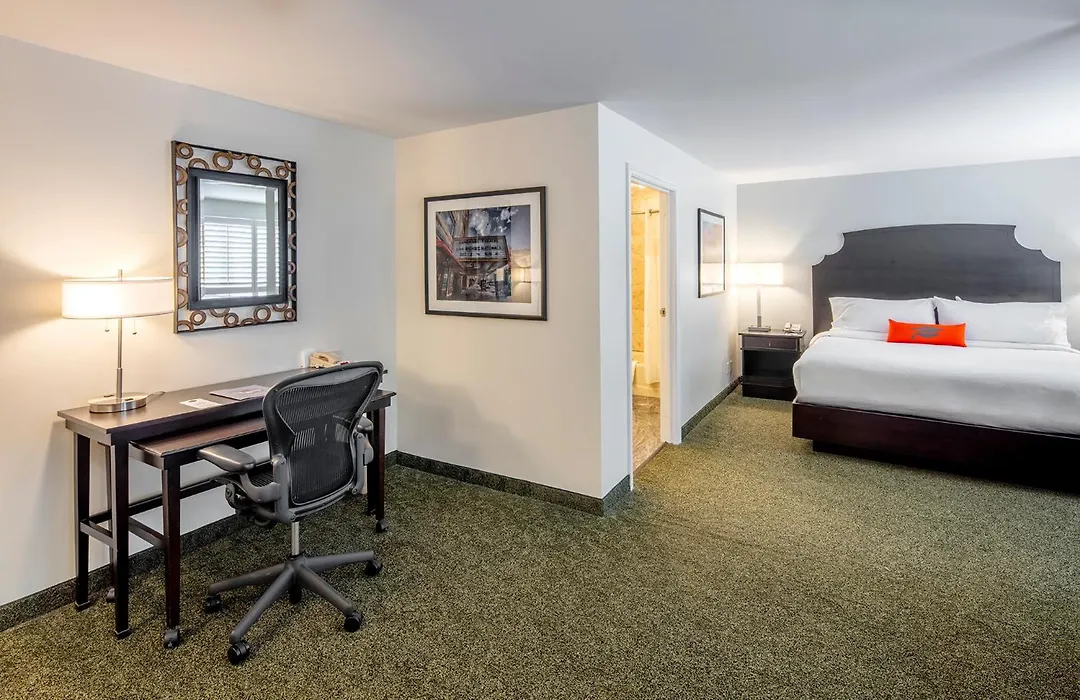 Collegian Hotel & Suites, Trademark Collection By Wyndham-1