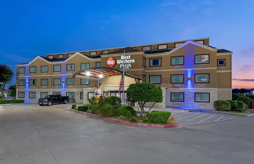Best Western Plus Arlington North Hotel & Suites-1