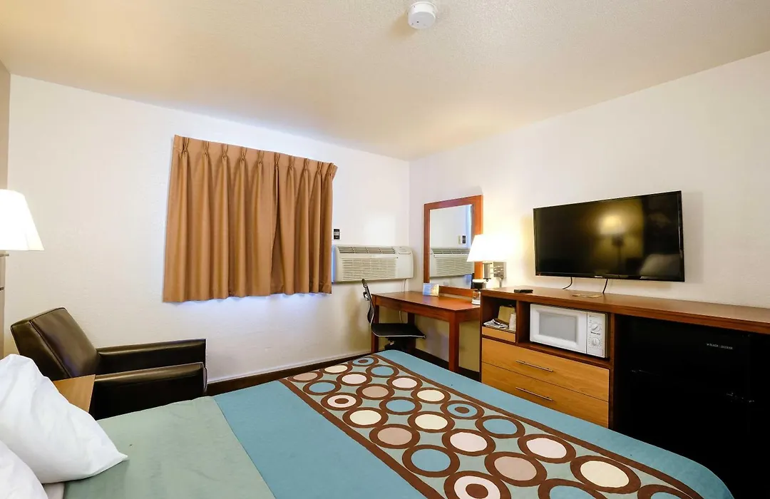 Super 8 By Wyndham Las Cruces/White Sands Area-1
