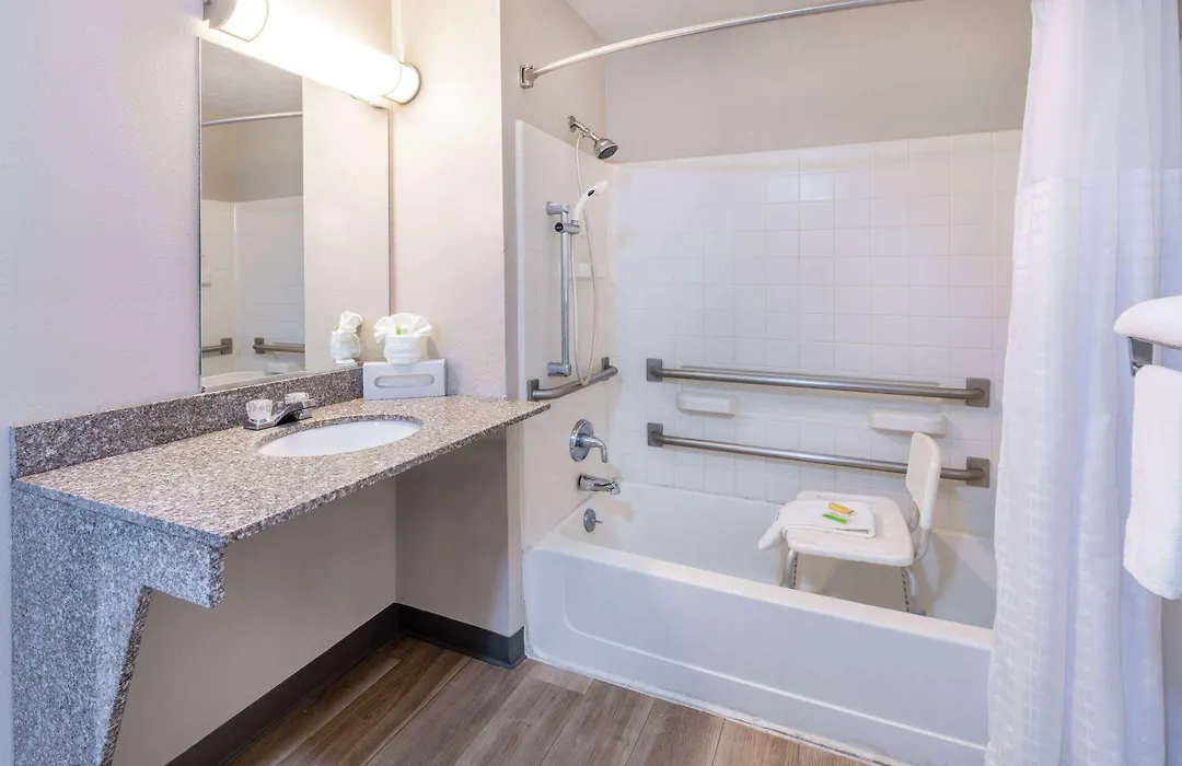 Days Inn By Wyndham Los Lunas-1