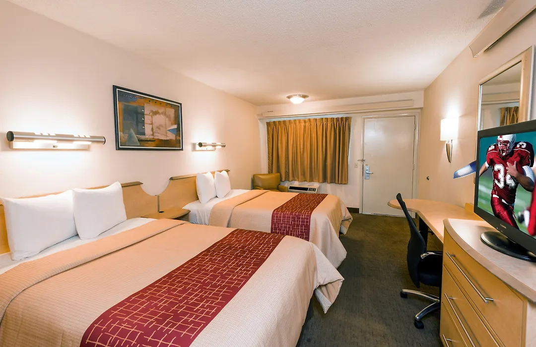Red Roof Inn Laredo-1