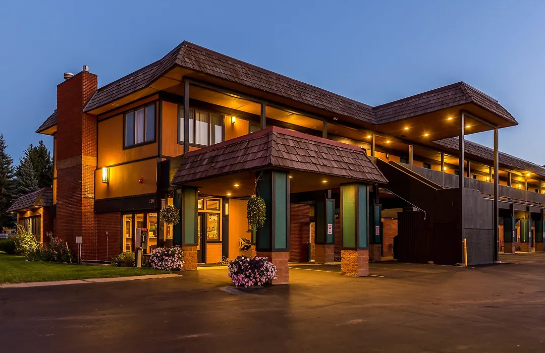 Rabbit Ears Motel-1