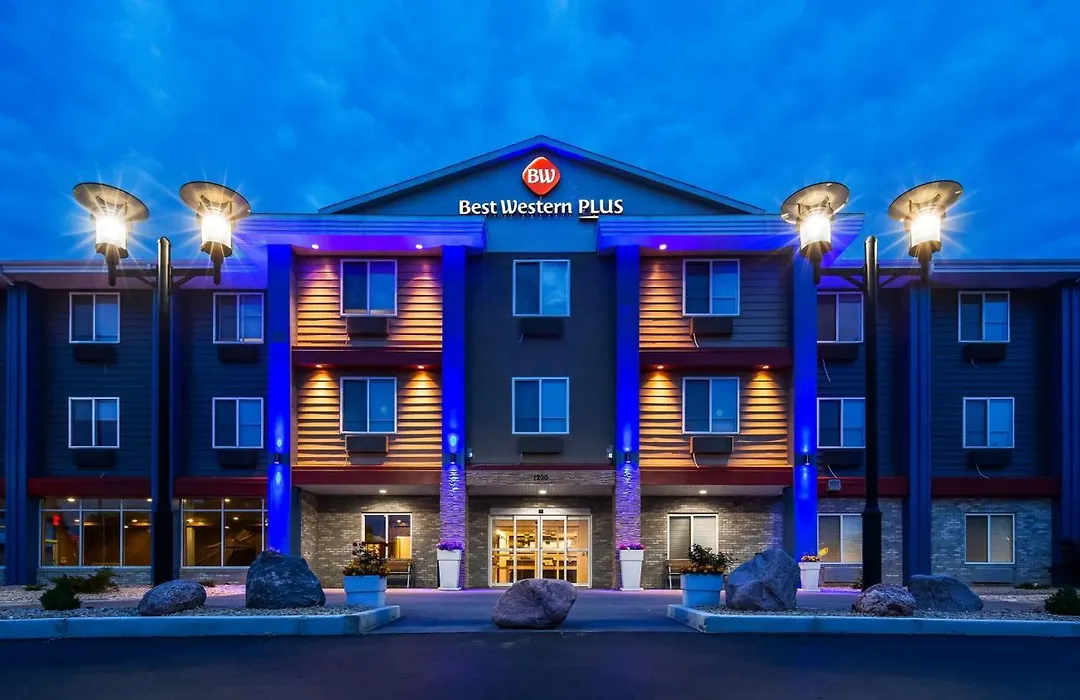 Best Western Plus Hudson I-94-1