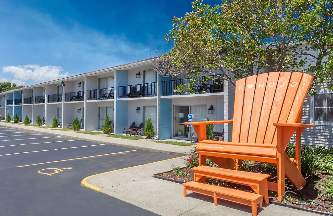 Howard Johnson By Wyndham Mystic-1