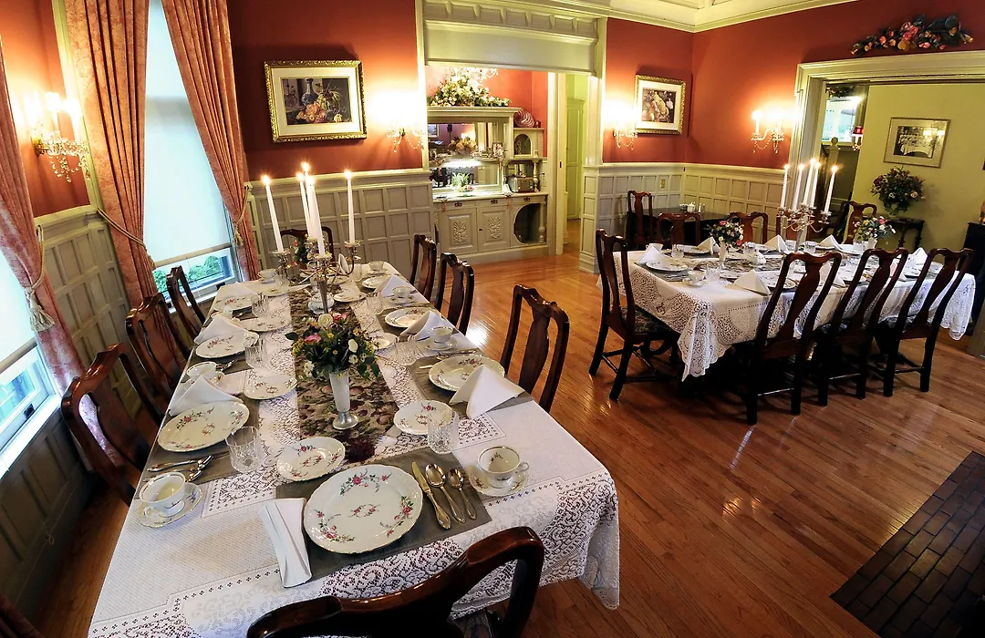 The Oliver Inn-1