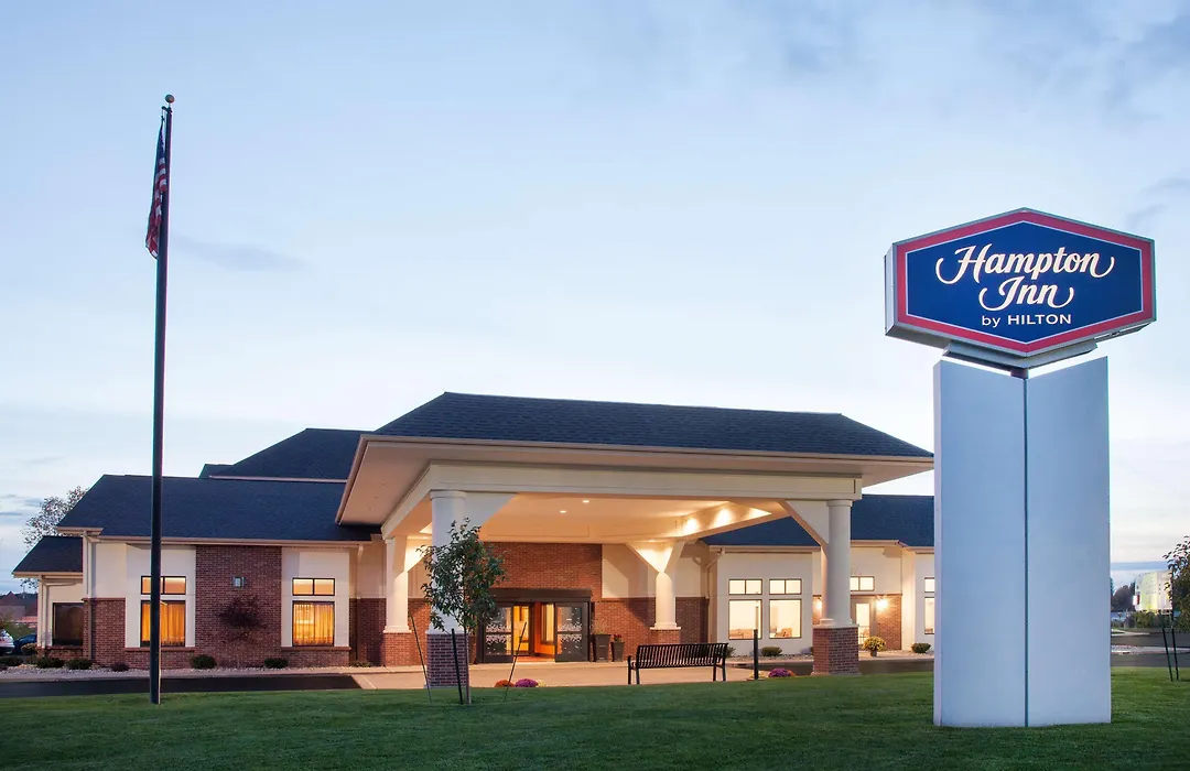 Hampton Inn Birch Run-1