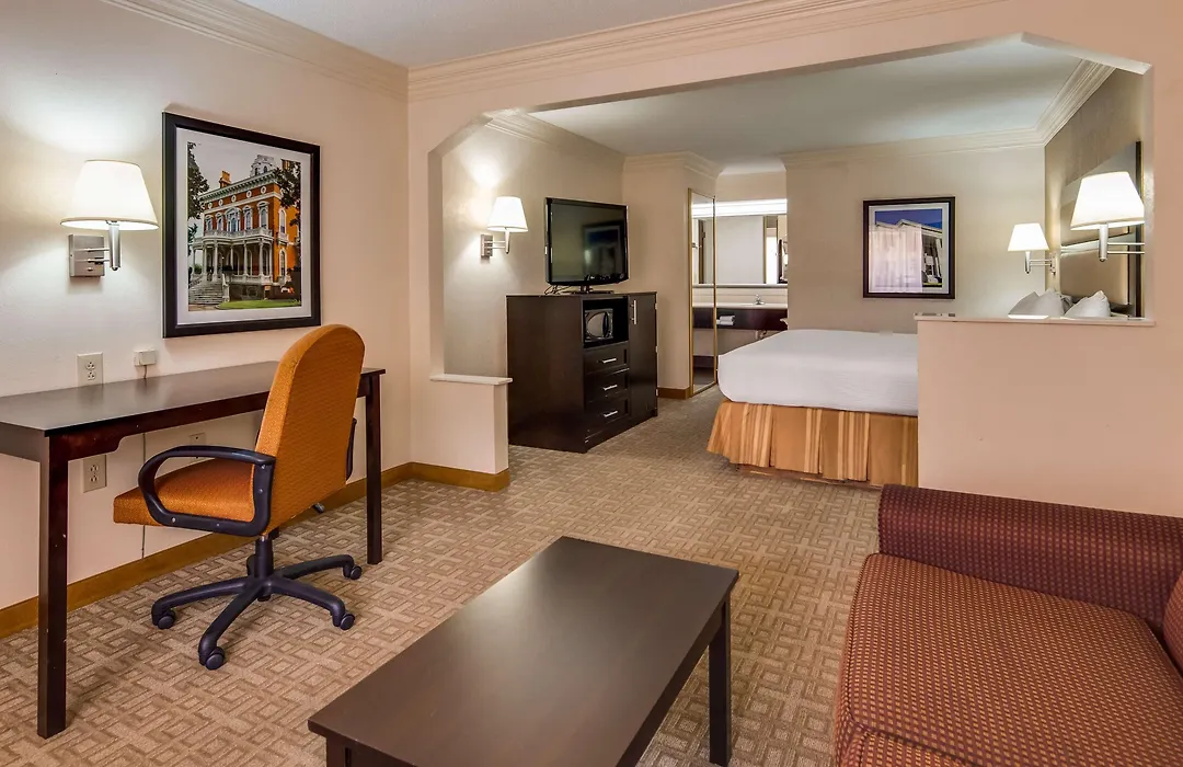 Best Western Inn & Suites Of Macon-1