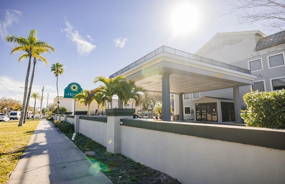 La Quinta Inn By Wyndham Tampa Near Busch Gardens-1