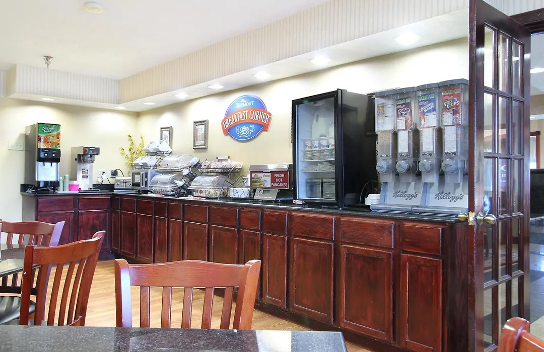 Baymont By Wyndham Muskegon-1