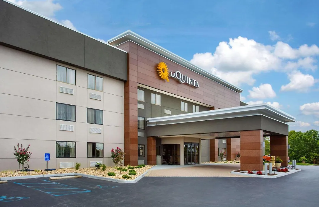 La Quinta Inn By Wyndham Roanoke Salem-1