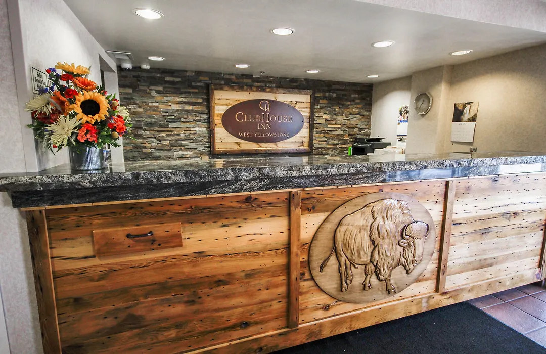 Clubhouse Inn-1
