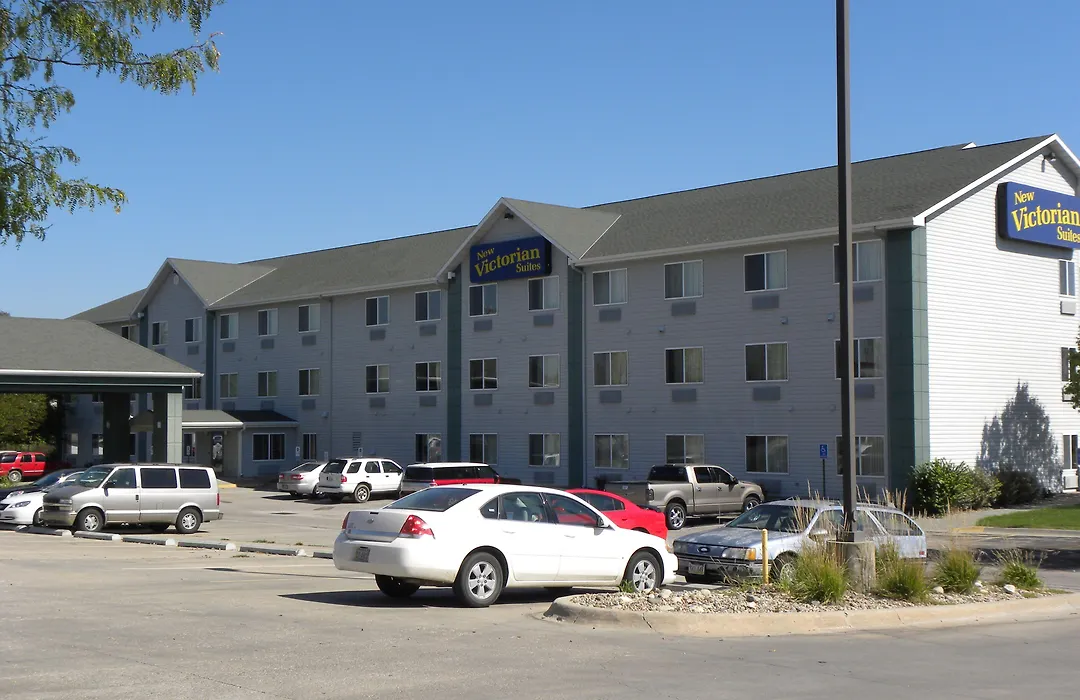 New Victorian Inn & Suites Lincoln-1