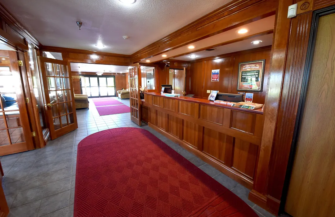 Bayside Hotel Of Mackinac-1