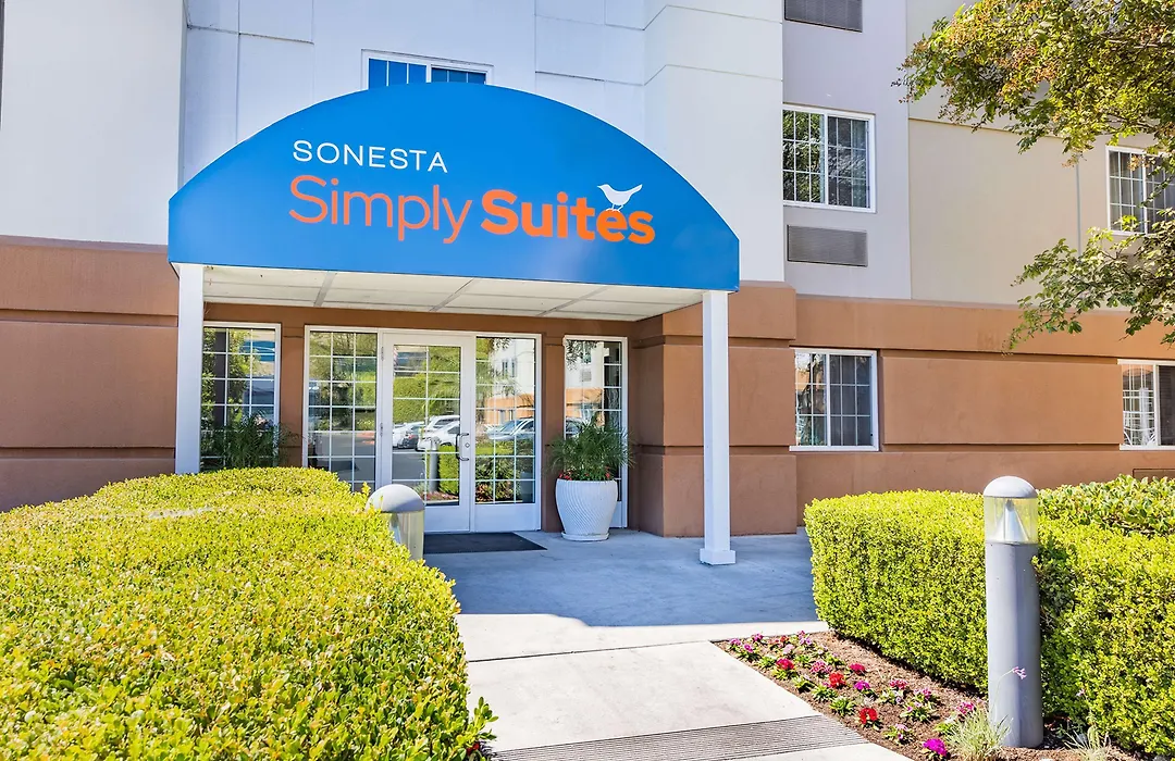 Sonesta Simply Suites Denver West Federal Center-1