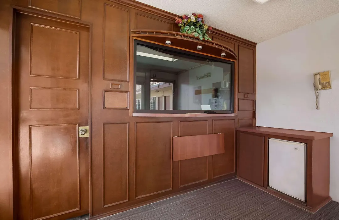 Rodeway Inn San Bernardino - Colton-1